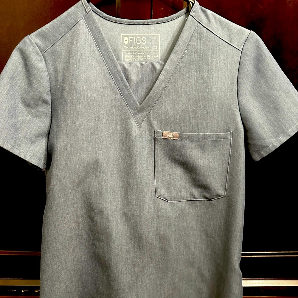 Figs heather denim scrub set xs/s